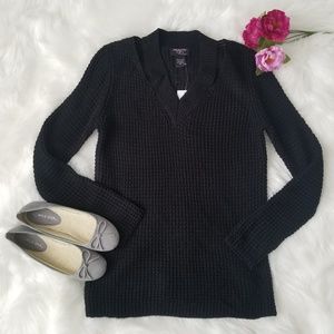 Hooked Up, cut out V neck, knit sweater.
